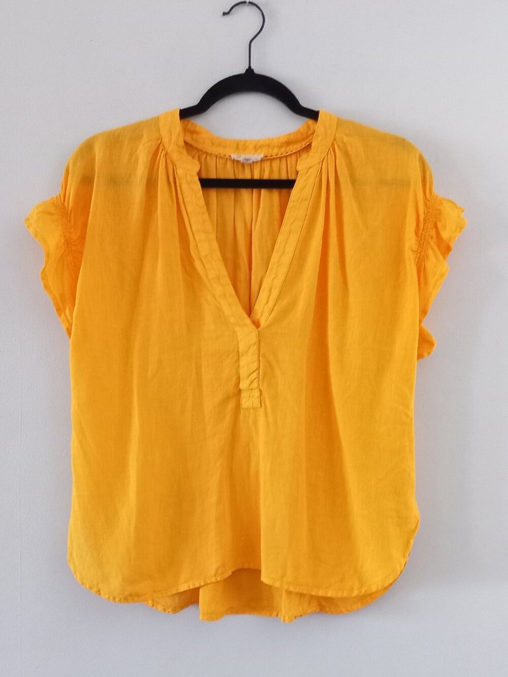 PILCRO ANTHROPOLOGIE sunshine yellow linen short sleeve blouse